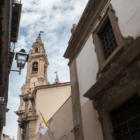 Centro Storico Casa dell'Orologio-3